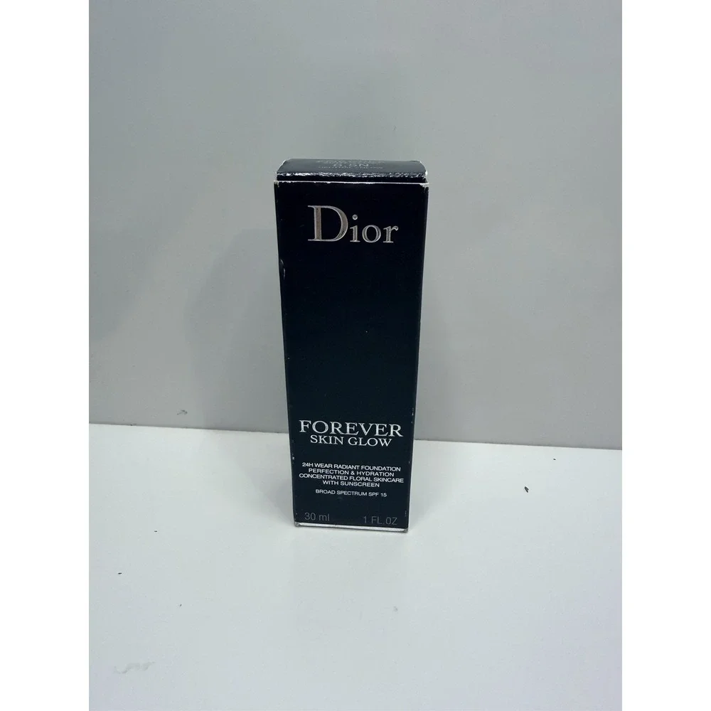 Dior Forever Skin Glow 24h Wear Radiant Foundation - 6.5N
